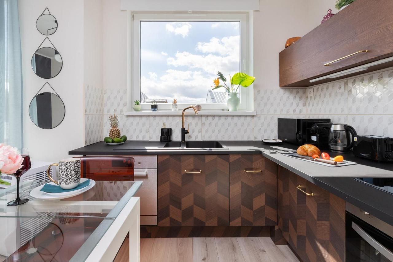 Przestronne 2 Oddzielne Sypialnie Caly Apartament W Spokojnej Dzielnicy Borkowo  Extérieur photo